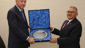 Büyükkılıç, AK Parti'nin iktidara gelişinin 19. yıldönümünü kutladı