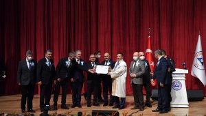 ERÜ Rektörü Prof. Dr. Çalış: "Bilimin ışığında ülkemiz ve milletimiz için var gücümüzle çalışmaya aralıksız devam edeceğiz"