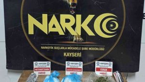 Kayseri'de 3 adrese uyuşturucu operasyonu: 2 gözaltı