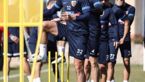 Kayserispor, İstanbul'a rötarlı gitti