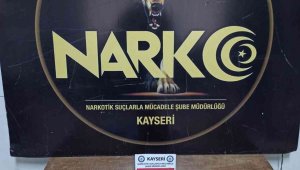 Koltuk altından, yastıktan uyuşturucu çıktı