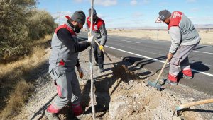 Melikgazi Belediyesi bin 111 fidanı toprakla buluşturdu