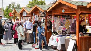 Talas'ta maharetli eller, el emeği göz nuru ürünler