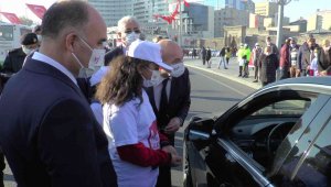 Vali Günaydın öğrencilerle beraber sürücüleri uyardı