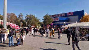 Yöresel Ürünler Günleri'nde, uygun fiyat stantlarda ürün bırakmadı