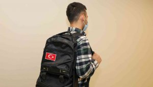 Asker adaylarına Talas'tan çanta hediyesi