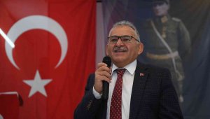 Başkan Büyükkılıç, Pınarbaşı'da muhtarlarla istişare toplantısı yaptı