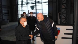 Başkan Büyükkılıç'tan Yukatel Kayserispor'a moral ziyareti