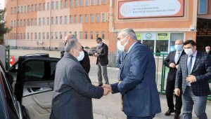 Başkan Yalçın meslek lisesi öğrencileriyle buluştu