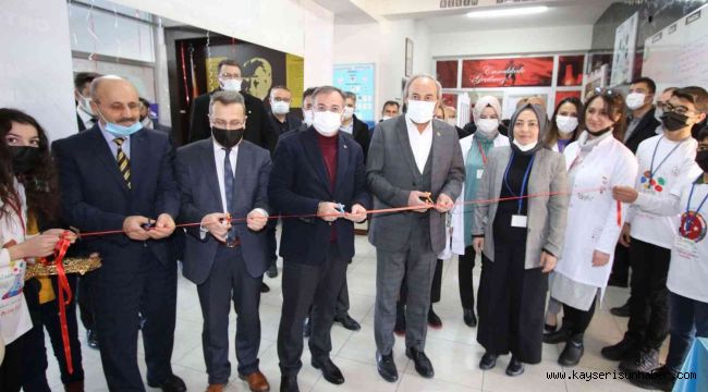 Hacılar'da TÜBİTAK Bilim Fuarı'na büyük ilgi