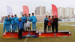 Heyet-i Temsiliye Atletizm Yarışlarının ilk gün müsabakaları sona erdi
