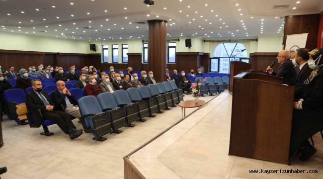 İl Müftüsü Yusuf Akkuş personelle tanışma toplantısı düzenledi