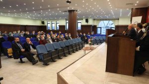 İl Müftüsü Yusuf Akkuş personelle tanışma toplantısı düzenledi