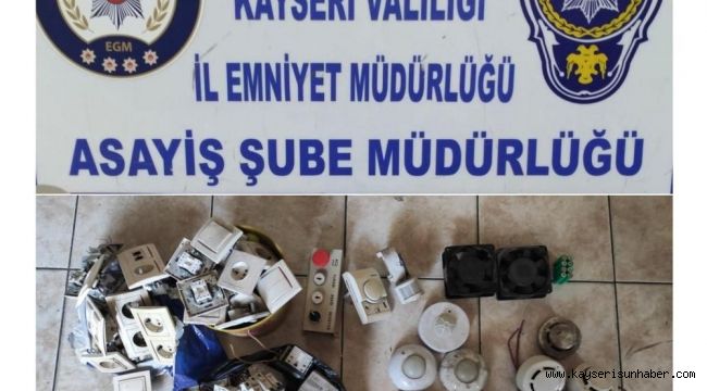 İş yerinden hırsızlık yapan 4 kişi tutuklandı