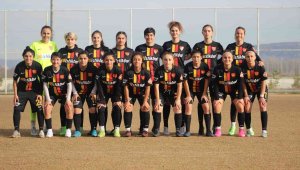 Kayserispor Kadın Futbol takımı ilk maçına çıkıyor