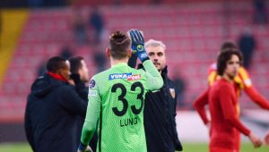 Kayserispor'da 2 kaleci forma giydi