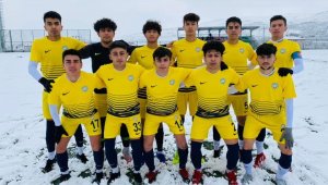 Talasgücü Belediyespor U18 farklı kazandı
