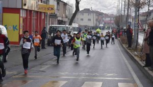 Tomarza'da Atatürk Koşusu düzenlendi