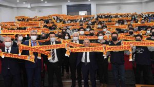 Başkan Büyükkılıç, 'Kariyer Günleri'ne Osman Ulubaş Fen Lisesi ile devam etti