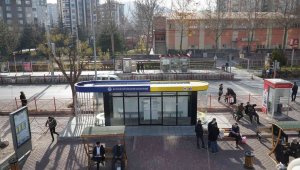 Büyükşehirden son teknolojik özel duraklar