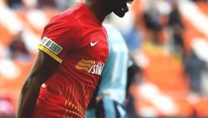 Carlos Mane ilk golünü attı