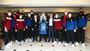 Develi Belediyesi Voleybol Kulübü'nden Üstündağ'a ziyaret