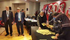 Halıcılar Odası'nda Başkan Efilti güven tazeledi