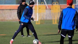 Hikmet Karaman: "Yenilmemeliyiz, kazanmayı alışkanlık haline getirmeliyiz"