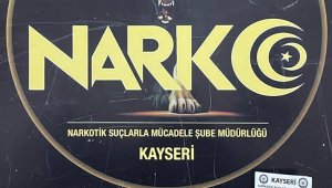 Kayseri'de kamyonete uyuşturucu operasyonu: 3 gözaltı