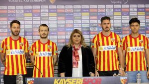 Kayserispor'da imza şov