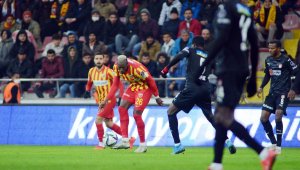 Kayserisporlu Thiam gol krallığını kovalıyor