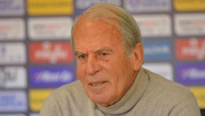 Mustafa Denizli: "Bulunduğumuz yerden çıkmak için mücadele edeceğiz"