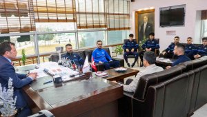 Şampiyon pehlivanlardan Kabakcı'ya ziyaret