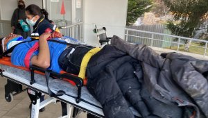 Üniversite öğrencilerini taşıyan midibüs devrildi: 1 ölü, 21 yaralı