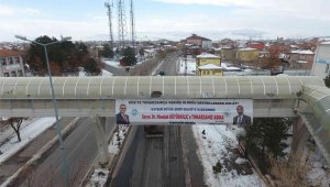 Başkan Büyükkılıç'a Tomarza Belediye Başkanı Şahin'den pankartlı teşekkür