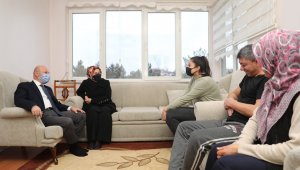 Başkan Çolakbayrakdar: "Ziyaretlerimizle de gönül bağı kuruyoruz"