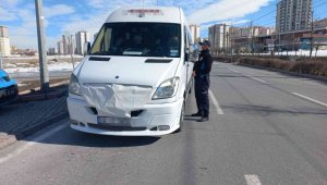 Büyükşehir Zabıtasından servis araçları ve ticari taksilere denetim