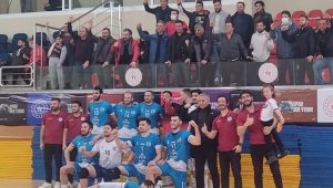 Develi Belediyespor set vermeden kazandı