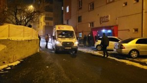 Kayseri'de sinir krizi geçiren şahıs annesini rehin aldı
