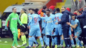 Kayserispor 33 kişilik kadrosunu TFF'ye bildirdi