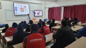 Kocasinan Belediyesi'nden veterinerlik personeline sertifikalı eğitim