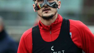 Mustafa Pektemek karantinada