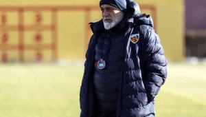 Hikmet Karaman: "2-0'dan 2-3 olmaması lazımdı ama oldu, hatalıyız"
