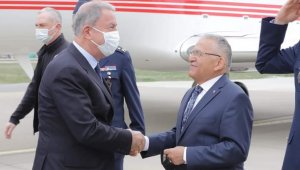 Bakan Akar Kayseri'de