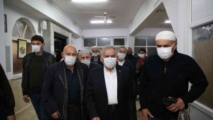 Başkan Büyükkılıç, Ramazan coşkusunu vatandaşlarla yaşıyor