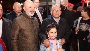 Başkan Çolakbayrakdar, her gün bir mahallede