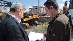 Bünyan'da metruk binalar yıkılıyor