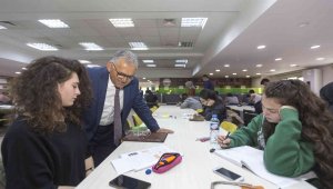 Büyükşehir, 115 bin kitap ile kitapseverlere hizmet veriyor