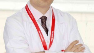 Doç. Dr. Halit Karaca: "Kanser riskini azaltmak için işlenmiş gıdalardan uzak durun"