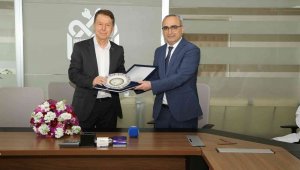 ERÜ'de 'Başhekimlik Devir Teslimi' yapıldı